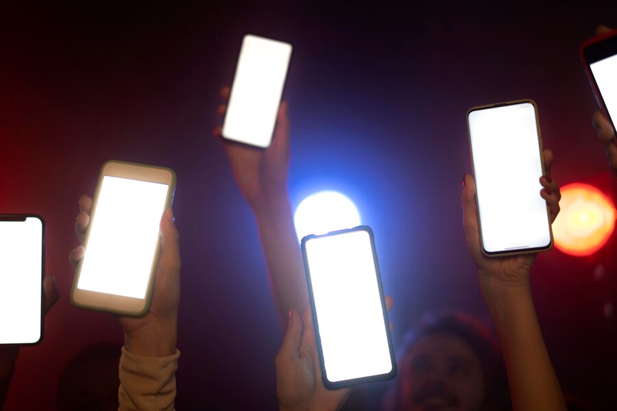 Flash Kamera Saat Konser
